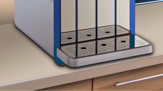 Ecochic B.T. adjustable dispensing tray close-up